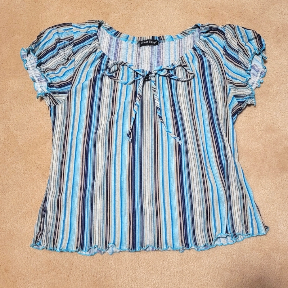 Puff Shoulder Striped top